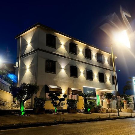 Hotel Martini Casavatore Esterno foto