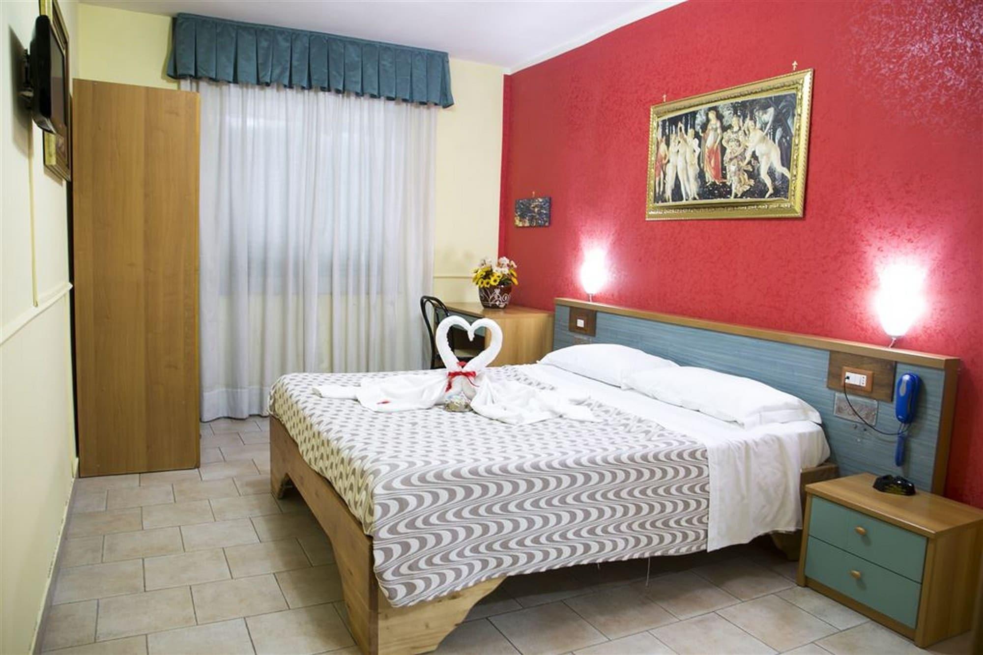Hotel Martini Casavatore Esterno foto