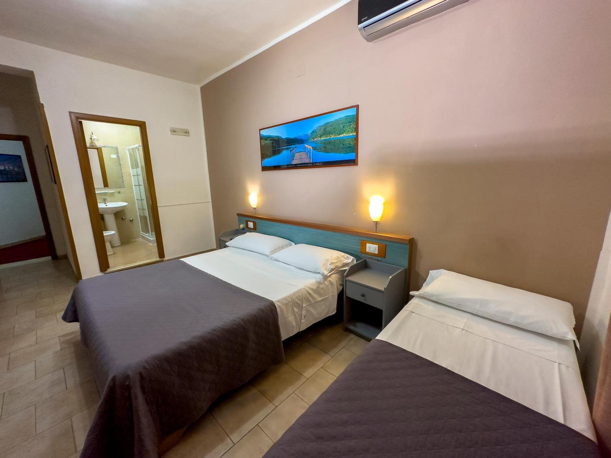 Hotel Martini Casavatore Esterno foto