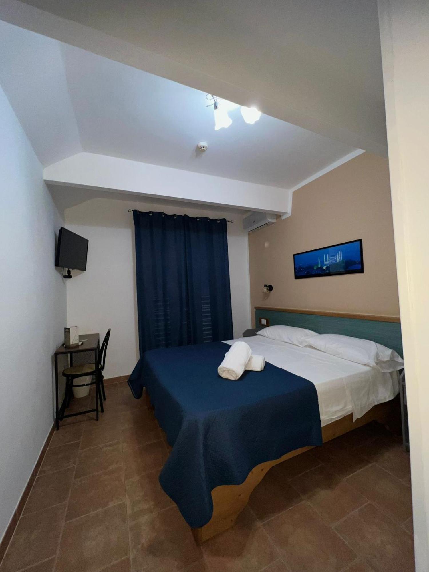 Hotel Martini Casavatore Esterno foto
