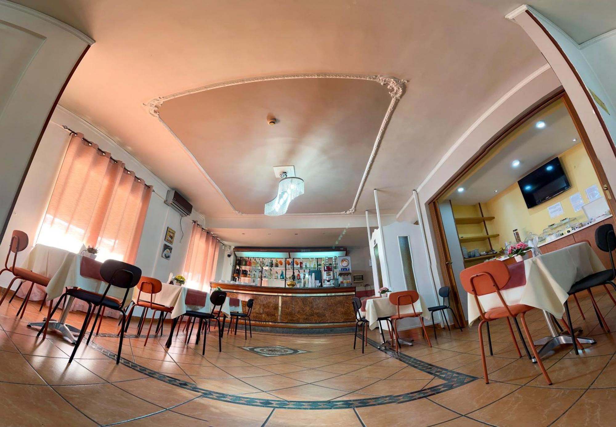 Hotel Martini Casavatore Esterno foto